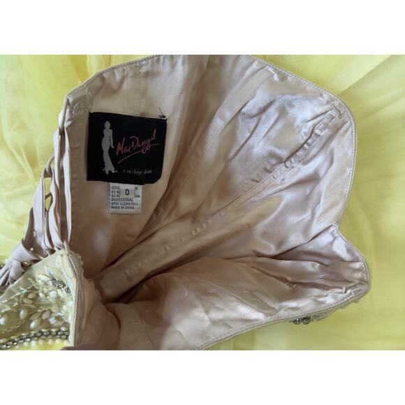 Mac Duggal Yellow Corset Beaded Ball Gown Rhinestones Satin Tulle Sz 0 - Picture 11 of 15